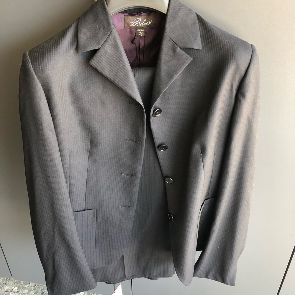 Women’s suit set. Jacket and pants included.